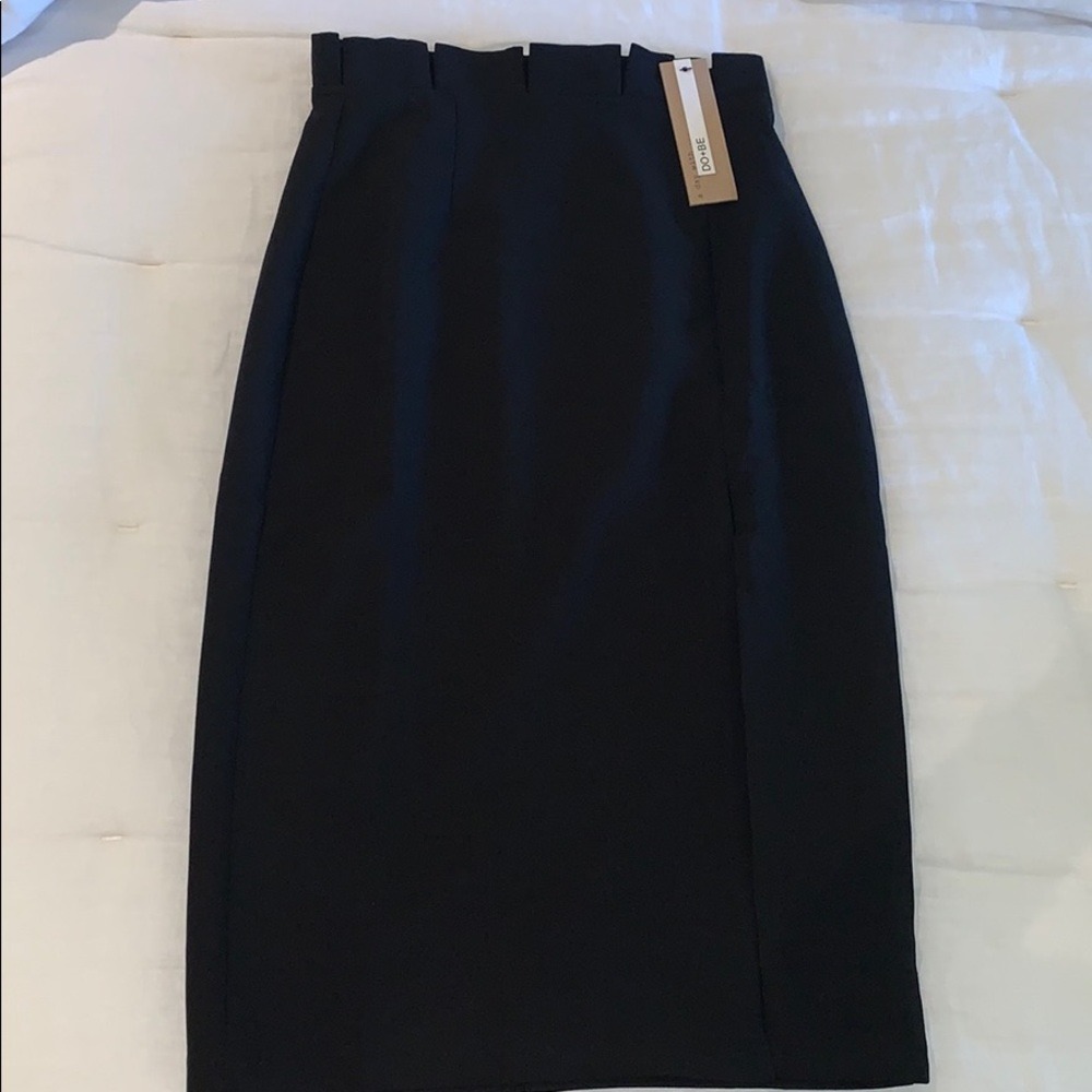 Black pencil skirt